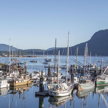 Oceanfront Suites At Cowichan Bay Kültér fotó