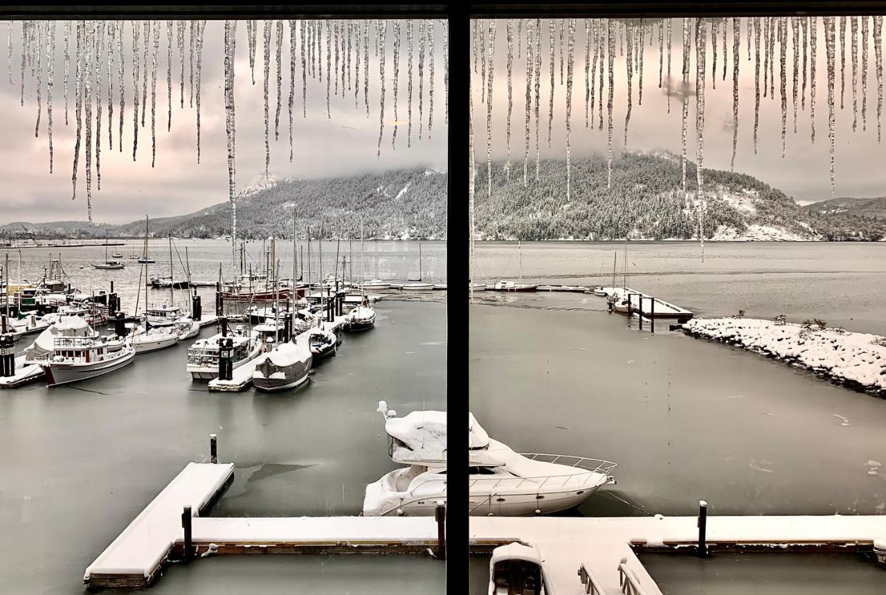 Oceanfront Suites At Cowichan Bay Kültér fotó
