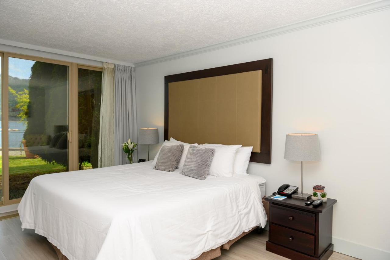 Oceanfront Suites At Cowichan Bay Kültér fotó