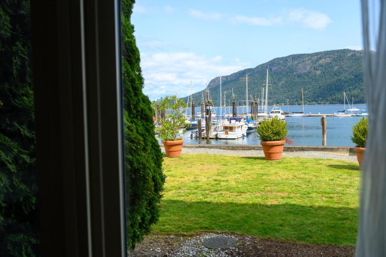 Oceanfront Suites At Cowichan Bay Kültér fotó