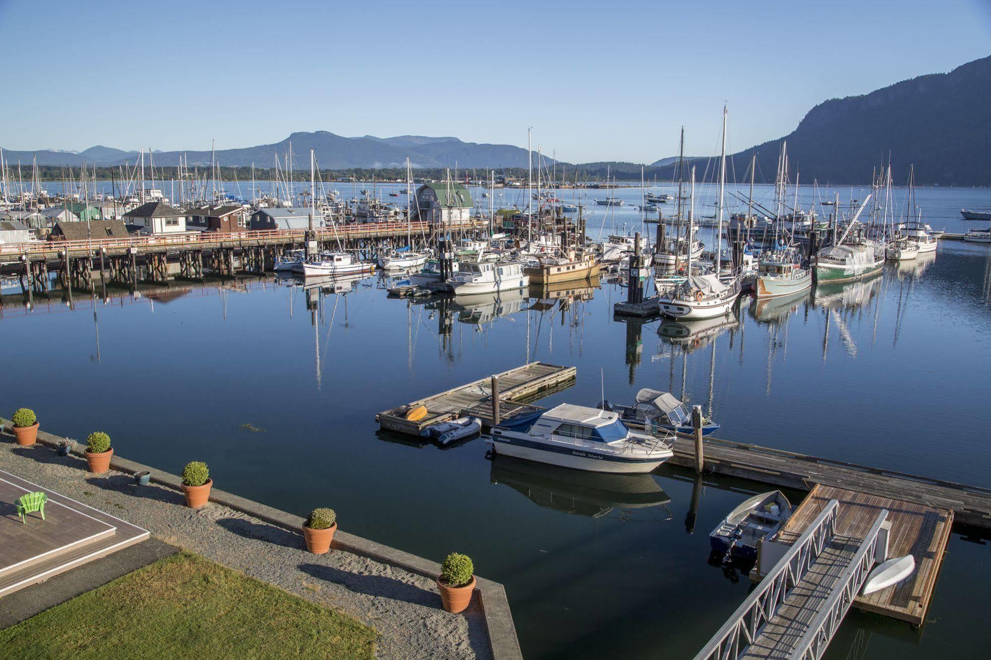 Oceanfront Suites At Cowichan Bay Kültér fotó