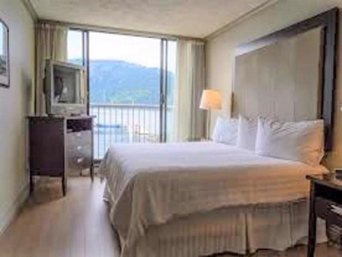 Oceanfront Suites At Cowichan Bay Kültér fotó